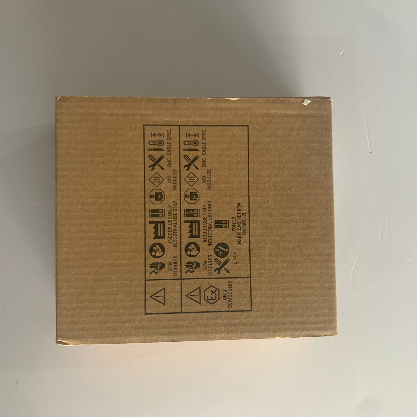 siemens6ES7153-1AA03-0XB0SIMATIC DP, Interface connection IM 153-1, for ET 200M, used for up to 8 S7-300 components